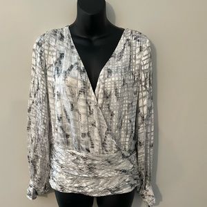 NWT White House Black Market long sleeve blouse, fully lined, silk lining